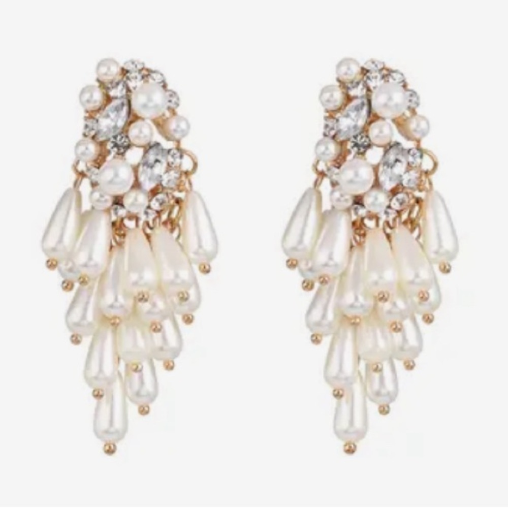 Pearl Cluster Crystal Dangle Earrings - Picture 4 of 14